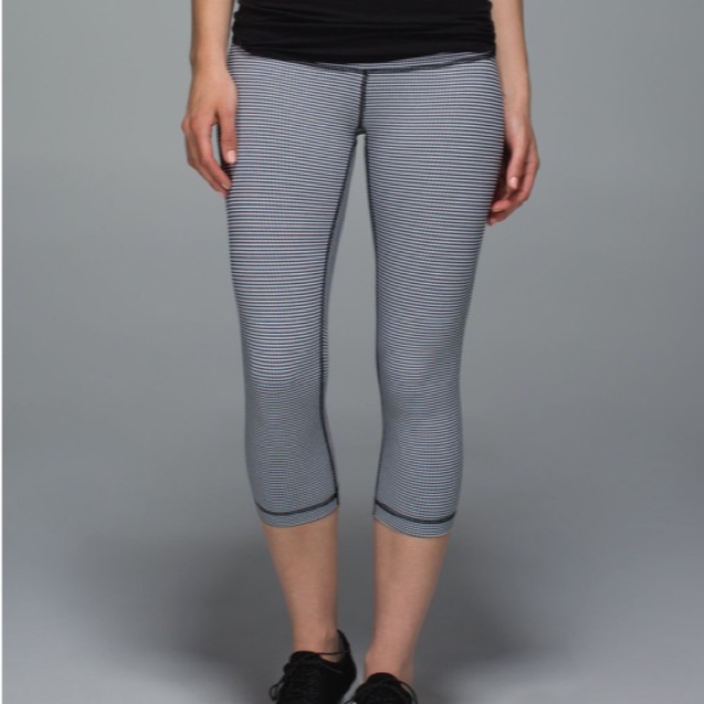 Lululemon Wunder Under Crop II